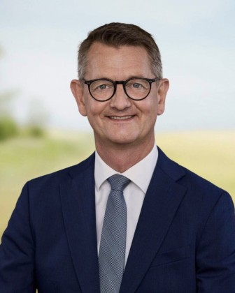 Dr. Garry Bennett Chief Operating Officer COO