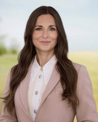 Engr. Rebecca Collins Senior Petroleum Engineer